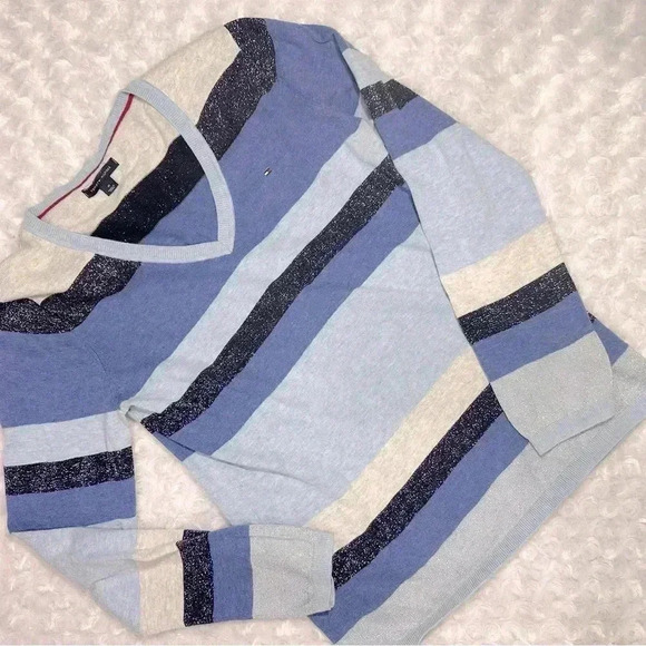 Tommy Hilfiger Women’s Striped Blue V-neck Sweater - Picture 1 of 11